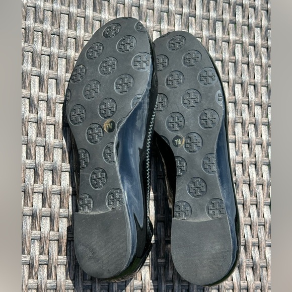 Tory Burch Black Patent Leather Reva Ballet Flats Sleek and stylish! - Picture 5 of 5
